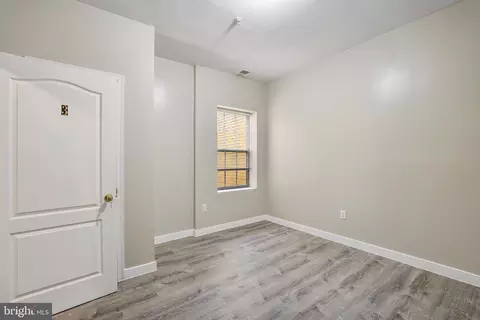 302 V St NE, Washington, DC 20002 photo 58