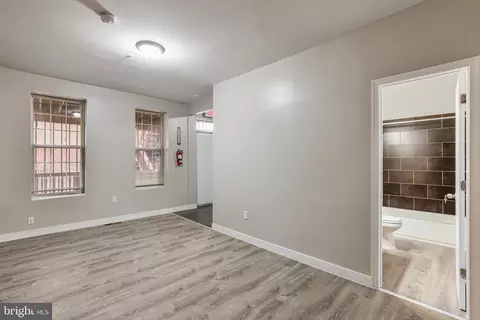 302 V St NE, Washington, DC 20002 photo 17