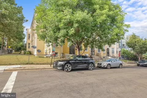 302 V St NE, Washington, DC 20002 photo 63