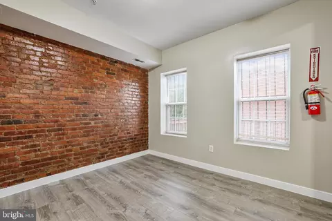 302 V St NE, Washington, DC 20002 photo 19