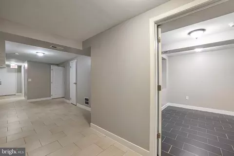 302 V St NE, Washington, DC 20002 photo 30