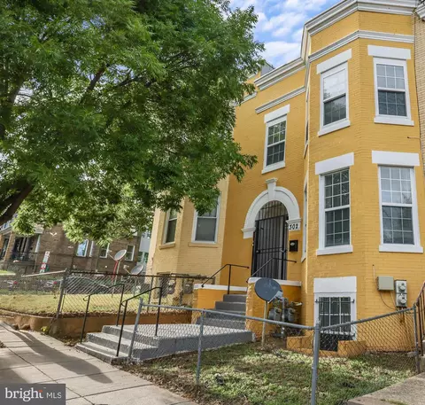 302 V St NE, Washington, DC 20002 photo 5