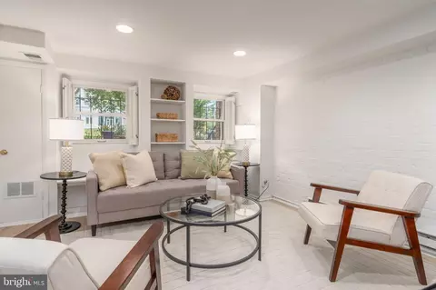 1683 35th St NW, Washington, DC 20007 photo 28