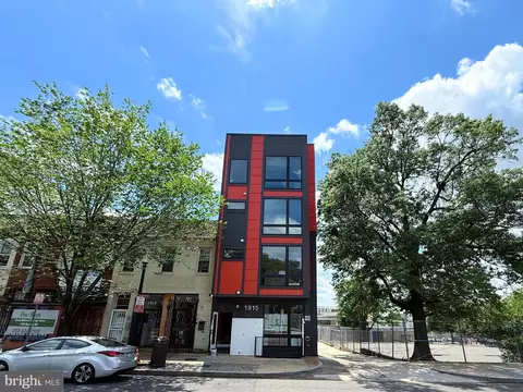 1915 Benning Rd NE #3, Washington, DC 20002