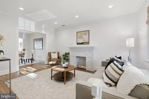 2417 Huidekoper Pl NW, Washington, DC 20007