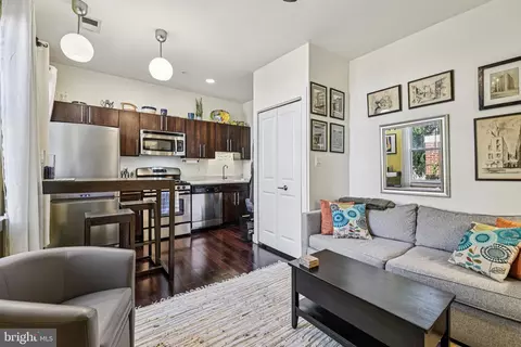315 G St NE #304, Washington, DC 20002
