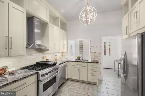 433 10th St NE, Washington, DC 20002 photo 10