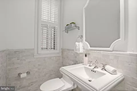 433 10th St NE, Washington, DC 20002 photo 15