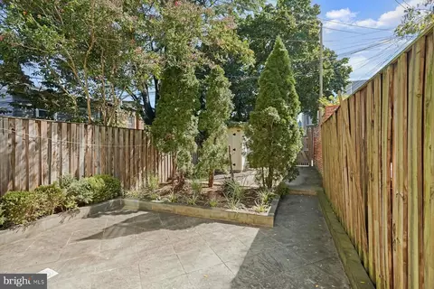 433 10th St NE, Washington, DC 20002 photo 30