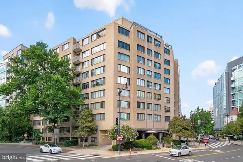 2201 L St NW #316, Washington, DC 20037