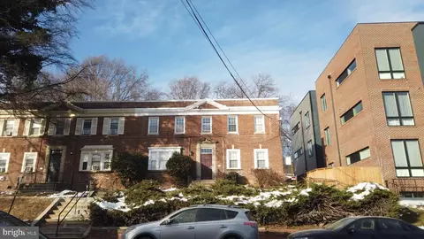 820 Taylor St NE, Washington, DC 20017