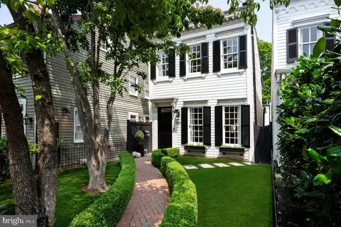 1641 35th St NW, Washington, DC 20007