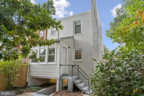 Exterior - 3117 E Street St SE, Washington, DC 20019 photo 4 of 8