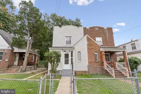 Exterior - 3117 E Street St SE, Washington, DC 20019 photo 2 of 8