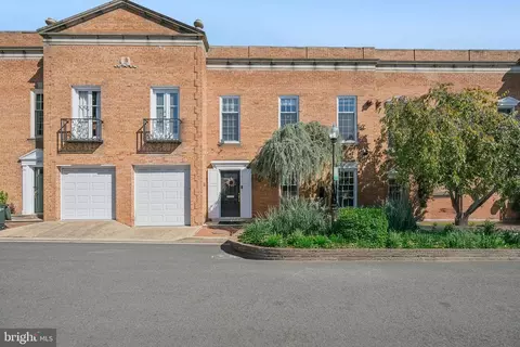 1611 Suter Ln NW, Washington, DC 20007