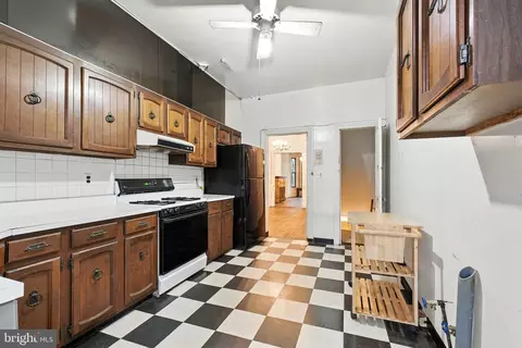 223 C St SE, Washington, DC 20003 photo 14