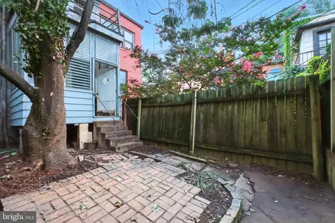 223 C St SE, Washington, DC 20003 photo 24