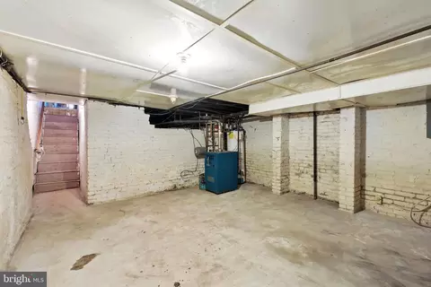 223 C St SE, Washington, DC 20003 photo 25