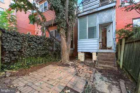 223 C St SE, Washington, DC 20003 photo 23