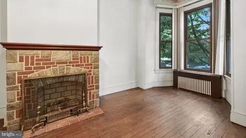223 C St SE, Washington, DC 20003 photo 5