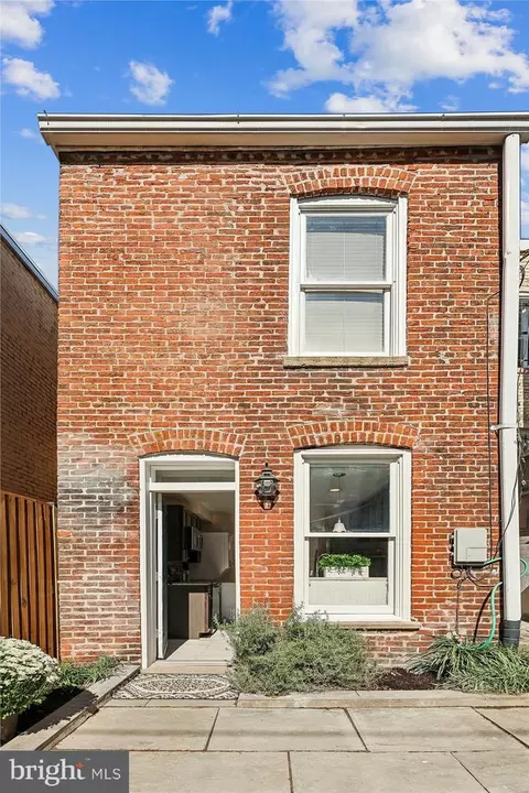 Exterior - 629 Acker Pl NE, Washington, DC 20002 photo 4 of 24