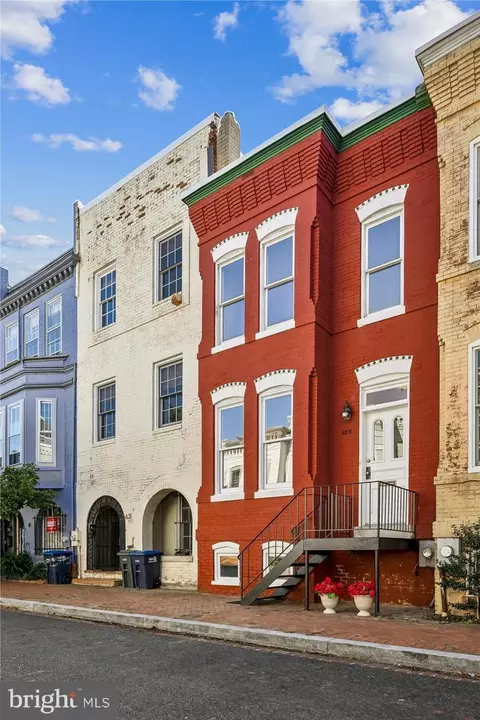 Exterior - 629 Acker Pl NE, Washington, DC 20002 photo 5 of 24