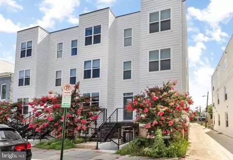 719 18th St NE #719-1, Washington, DC 20002