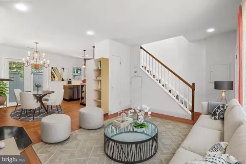 1910 35th Pl NW, Washington, DC 20007 photo 3
