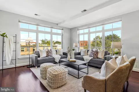 150 V St NW #V402, Washington, DC 20001