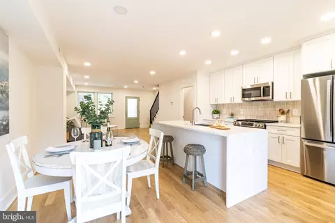 414 21st St NE, Washington, DC 20002 photo 2