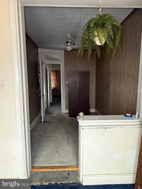 Entry Way - 1418 E Street St NE, Washington, DC 20002 photo 4 of 6