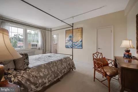Bedroom - 2737 Devonshire Pl NW #418, Washington, DC 20008 photo 1 of 3