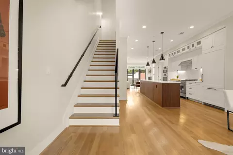 1311 D St SE, Washington, DC 20003 photo 6