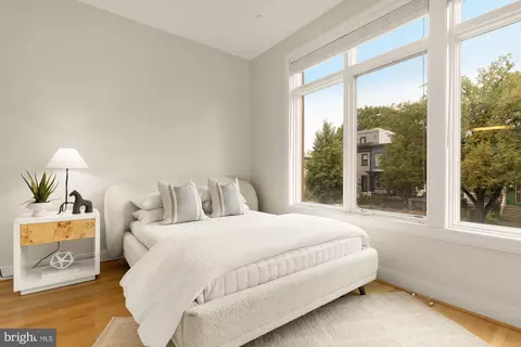 1311 D St SE, Washington, DC 20003 photo 48