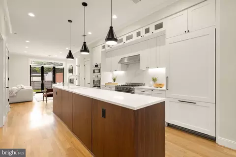 1311 D St SE, Washington, DC 20003 photo 11