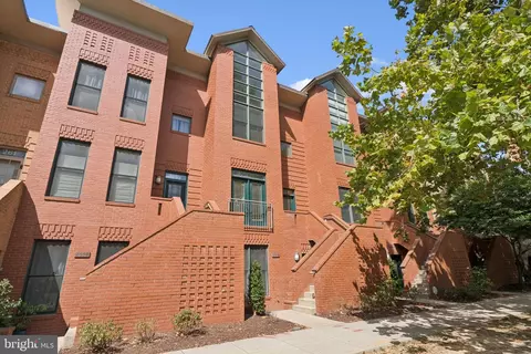 257 14th St SE #A, Washington, DC 20003