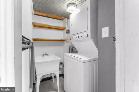 120 18th St SE, Washington, DC 20003 photo 32