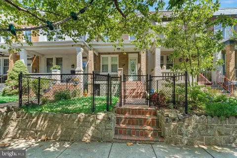 120 18th St SE, Washington, DC 20003 photo 3