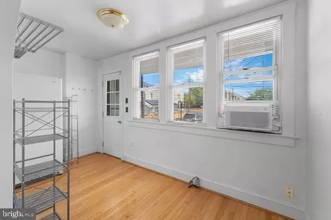 120 18th St SE, Washington, DC 20003 photo 11