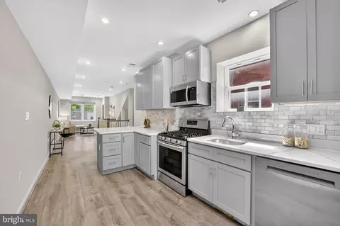Kitchen - 2016 4th St NE #1, Washington, DC 20002 photo 1 of 1