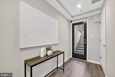 Entry Way - 2016 4th St NE #1, Washington, DC 20002 photo 3 of 4