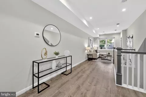 Entry Way - 2016 4th St NE #1, Washington, DC 20002 photo 1 of 4