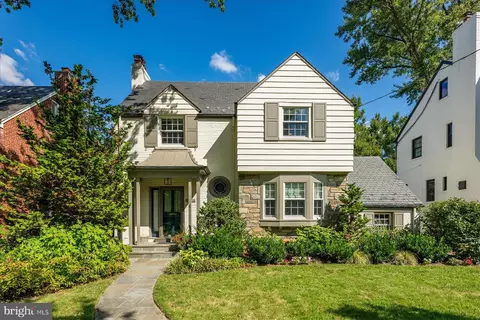 4337 Verplanck Pl NW, Washington, DC 20016