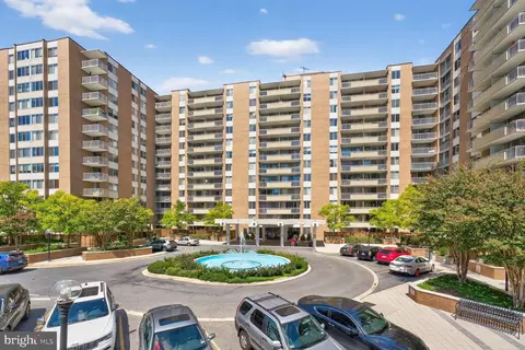 3001 Veazey Ter NW #1009, Washington, DC 20008