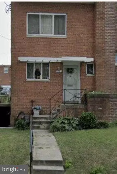 5250 Chillum Pl NE, Washington, DC 20011