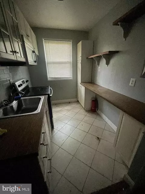 512 Ridge Rd SE #105, Washington, DC 20019