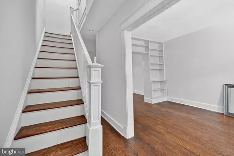 438 16th St SE, Washington, DC 20003 photo 2