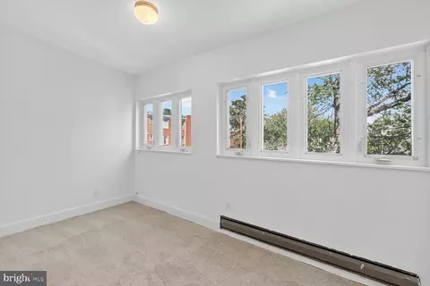438 16th St SE, Washington, DC 20003 photo 9