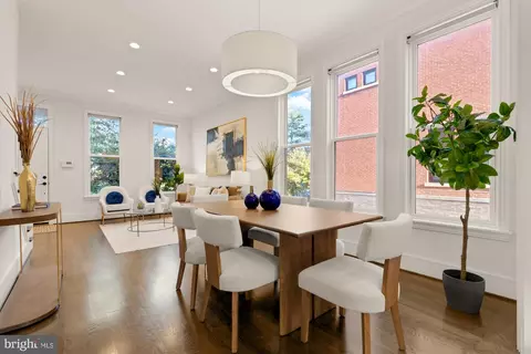 Dining - 412 13th St SE, Washington, DC 20003 photo 4 of 4