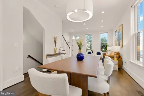 Dining - 412 13th St SE, Washington, DC 20003 photo 3 of 4